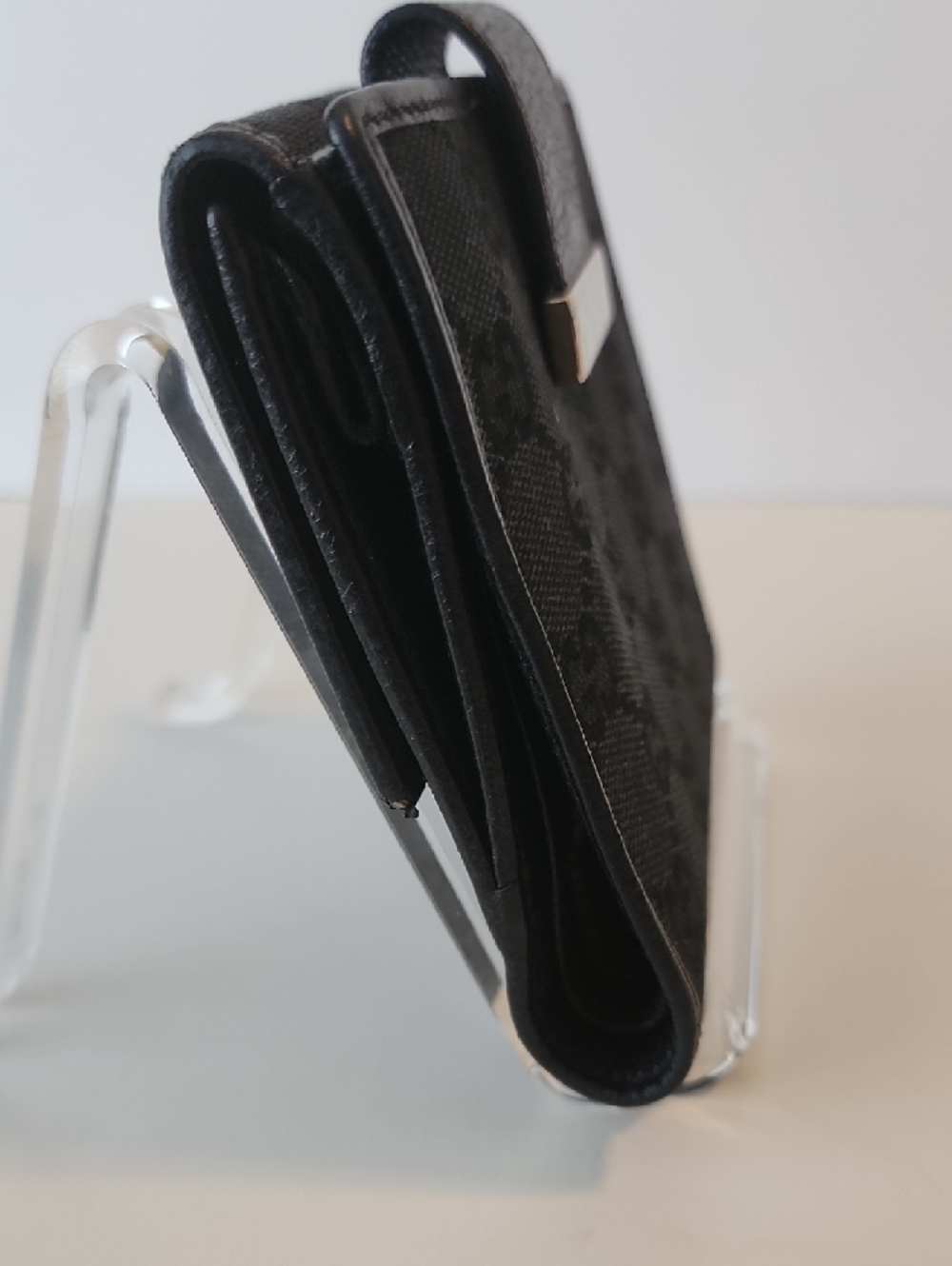 Gucci Black Canvas Logo Trifold Wallet with Silver-Tone Accent - Picture 3 of 11
